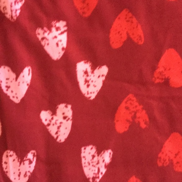 NWT TC leggings red with red & pink hearts - Picture 2 of 4